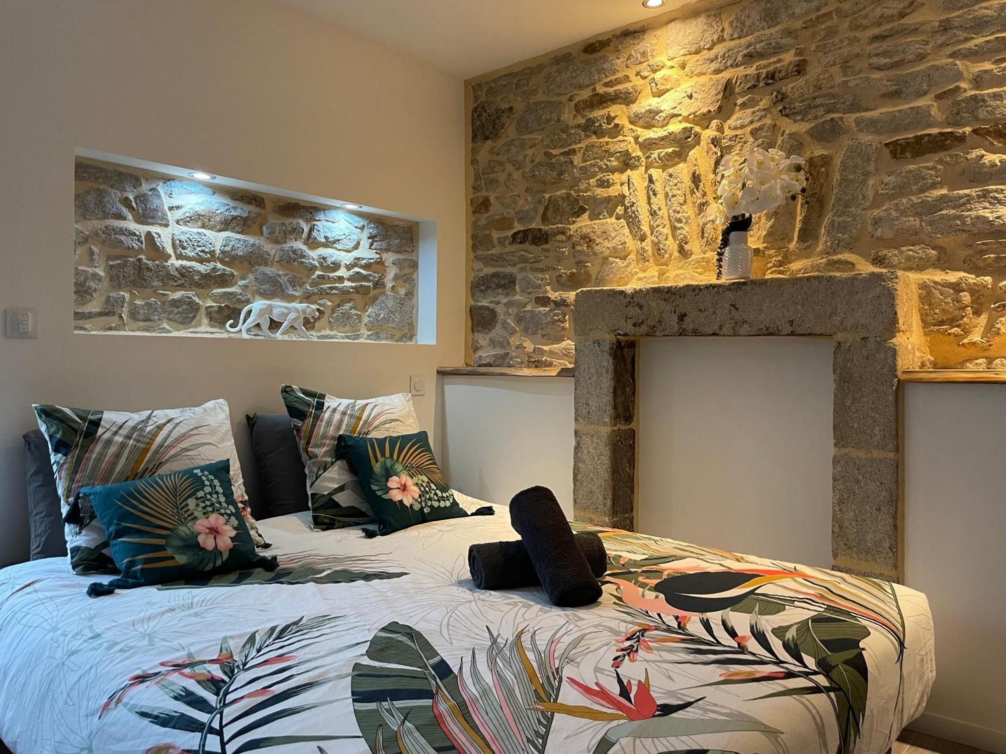 Le Calloch 2D - Studio 4 Etoiles - Quartier Gare - Wifi - Netflix Quimper Exterior foto